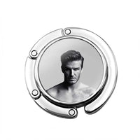 Accroche sac à main David Beckham - modèle images 5 - AccrocheMonSac ™